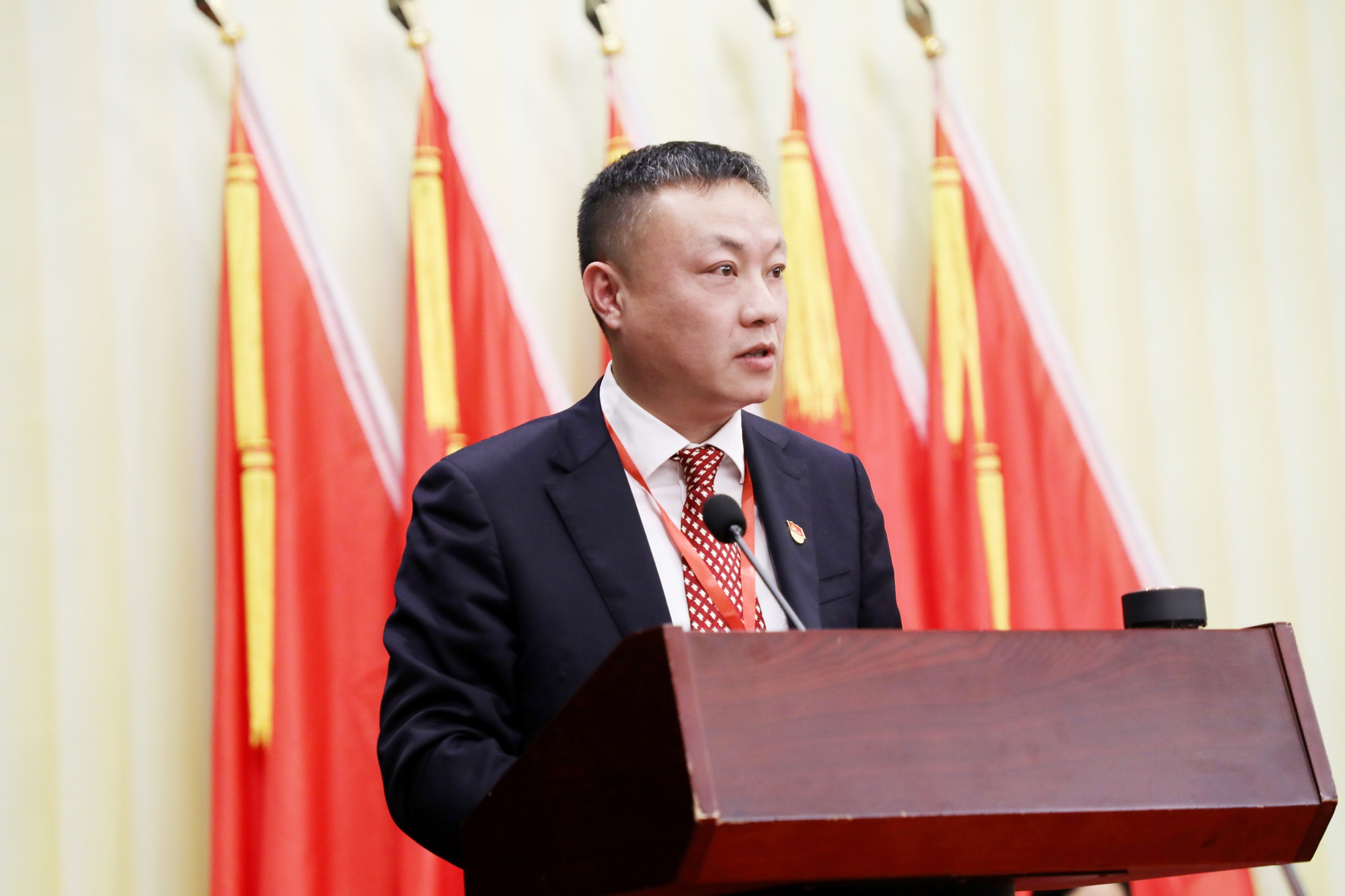 张书记.jpg